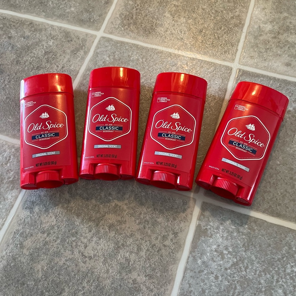 Old Spice Classic Red Deodorant for Men Lot 1